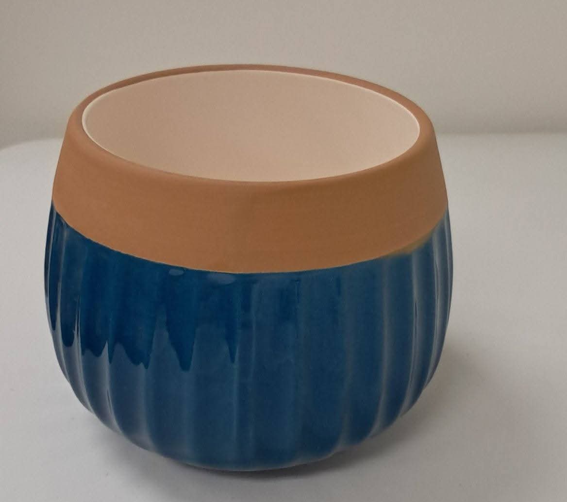 Ceramic Ribbed Planter