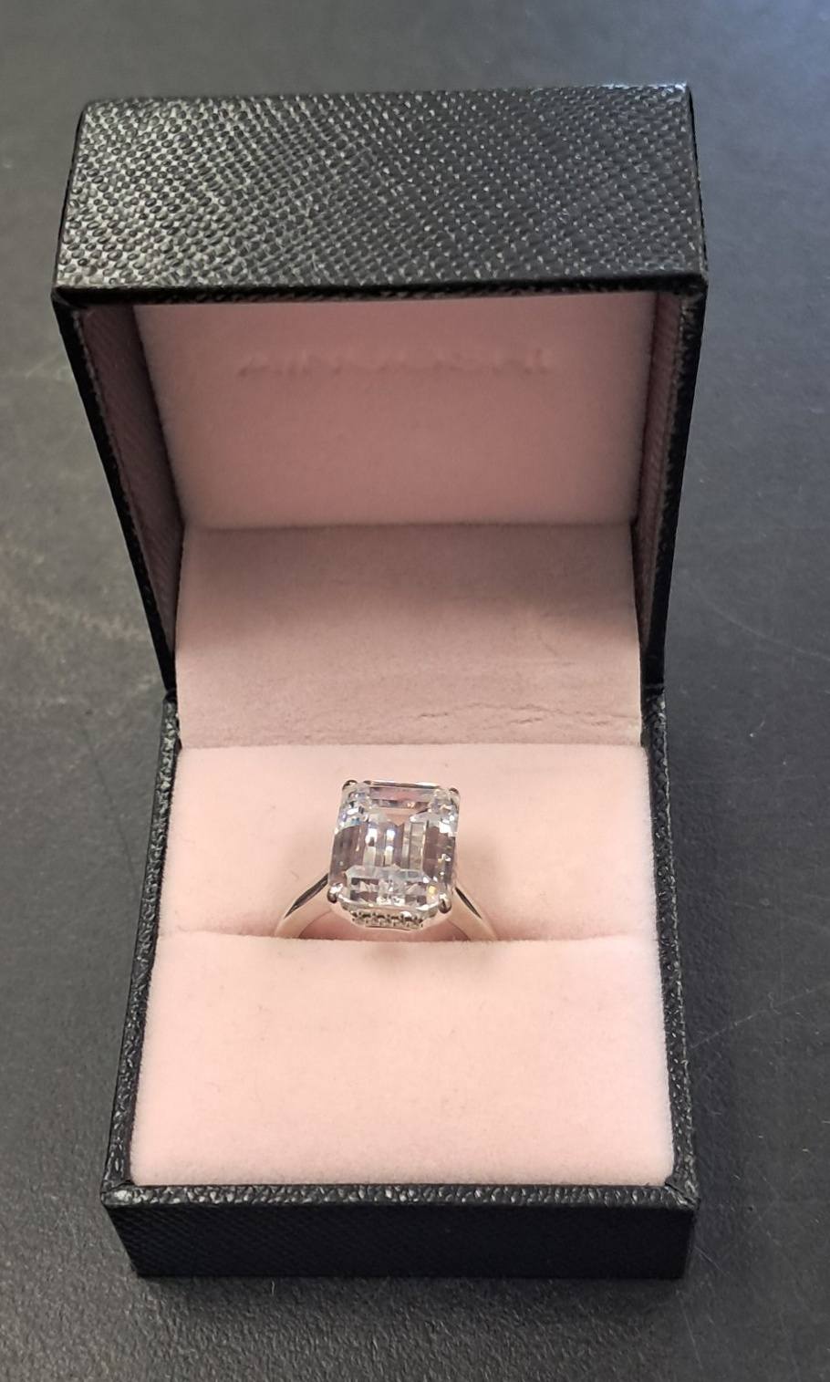 Women's Cubic Zirconia Ring-Size 6