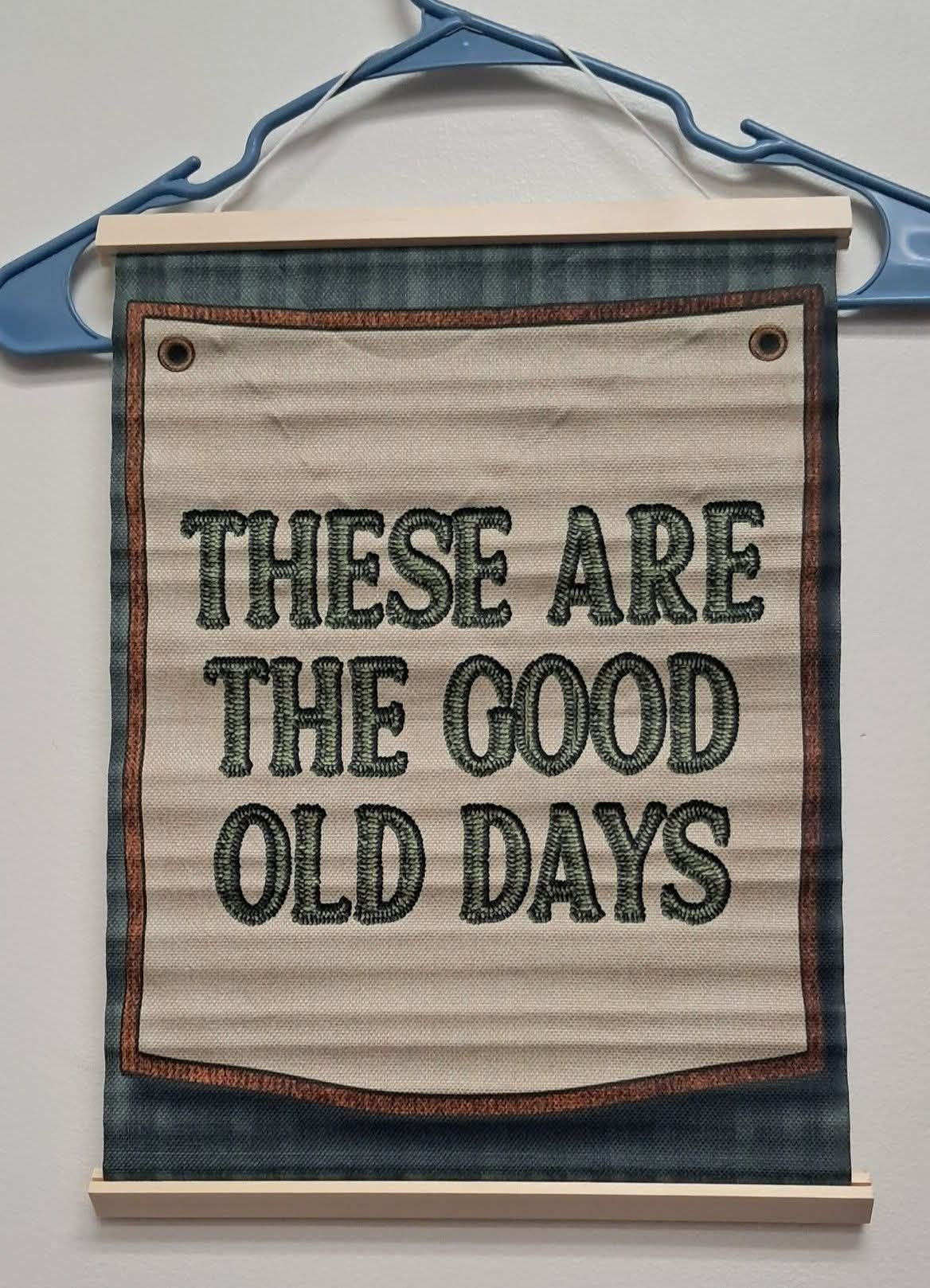 Hanging Scroll Sign